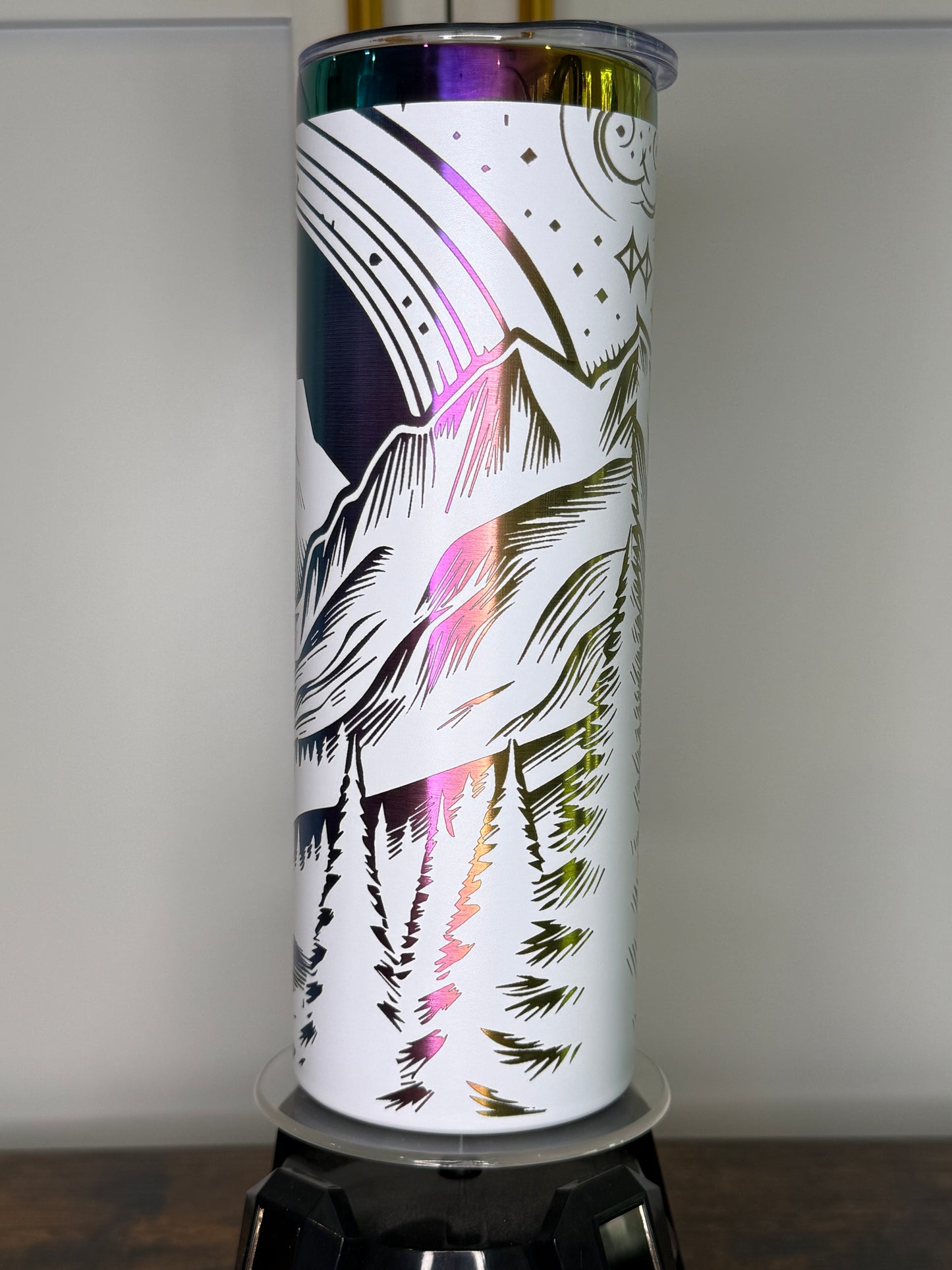 20 oz skinny Mountain scene tumbler
